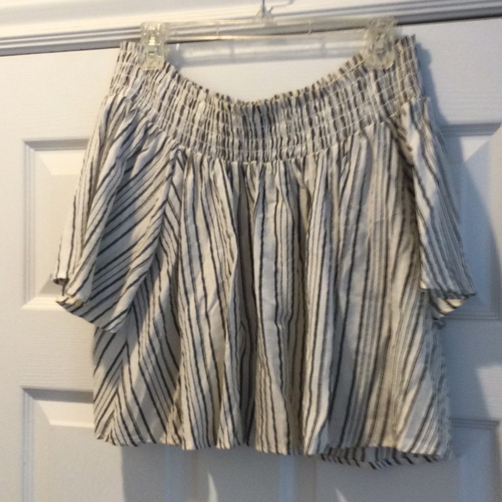 Kimchi blue off the shoulder crop top